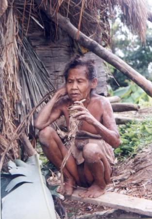 Tau-buid Mangyans